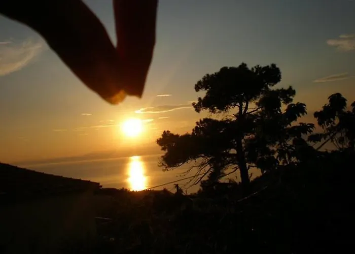 Smaragdi Luxury アパート スカラ・ソティロス